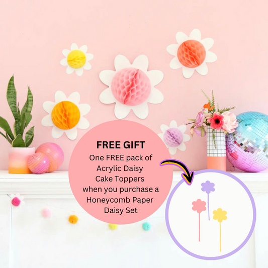 Honeycomb Paper Daisies - Pack of 5 (PLUS Free Cake Toppers)